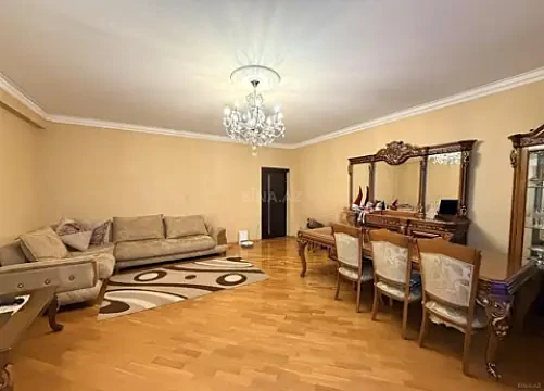 Satılır 2 otaqlı mənzil 110 m² — Bakı, İnşaatçılar 2 otaq 110.00 m²