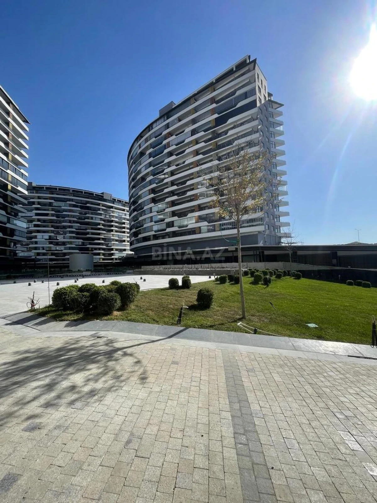 Satılır 3 otaqlı mənzil 110 m²