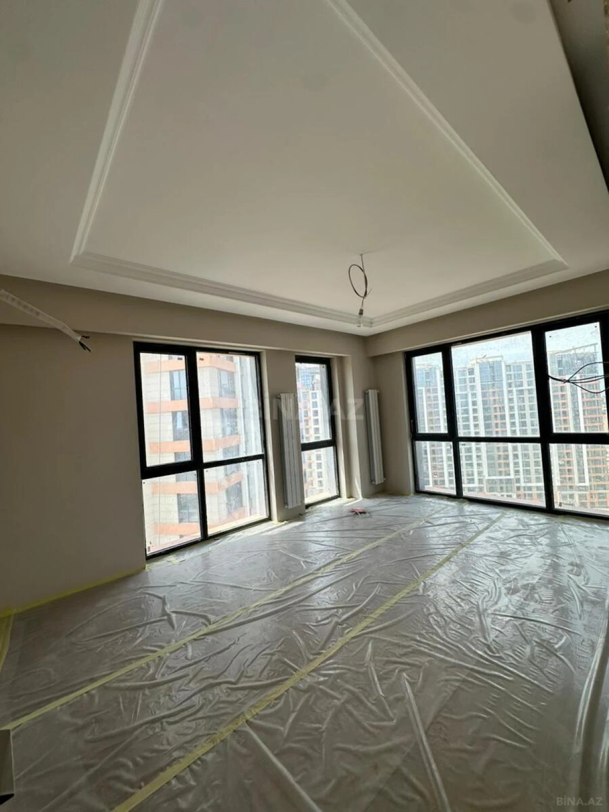 Kirayə verilir 2 otaqlı ofis 65 m²