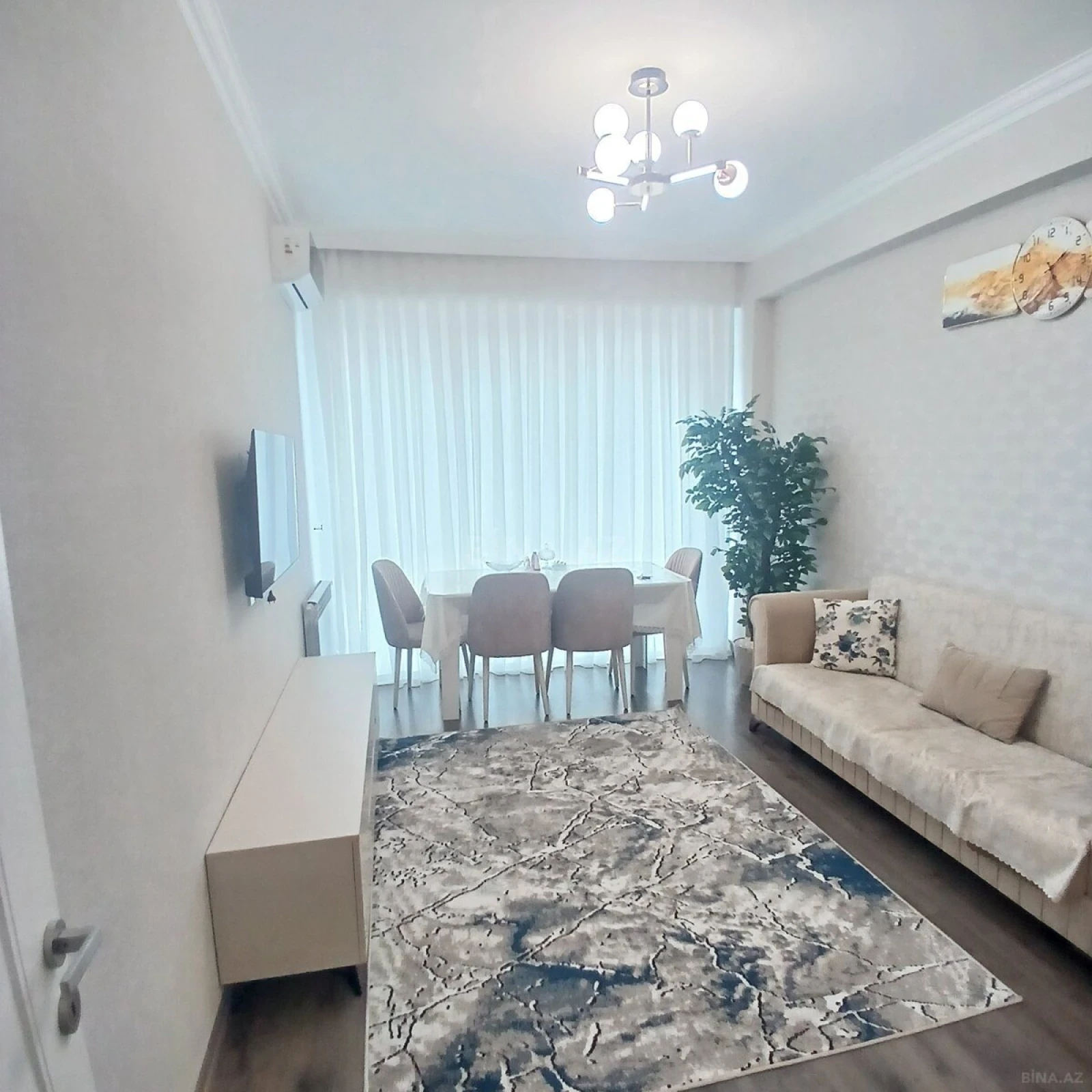 Kirayə verilir 2 otaqlı mənzil 65 m²