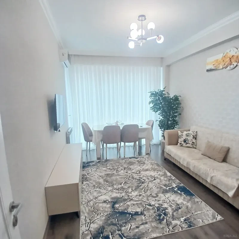 Kirayə verilir 2 otaqlı mənzil 65 m²