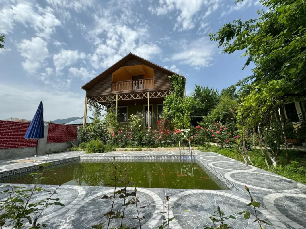 Kirayə verilir 4 otaqlı həyət evi 90 m²