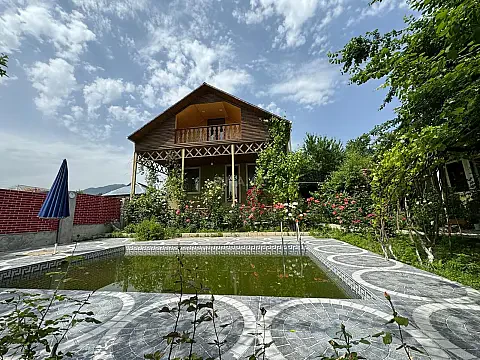 Kirayə verilir 4 otaqlı həyət evi 90 m² — Qəbələ 4 otaq 90.00 m²