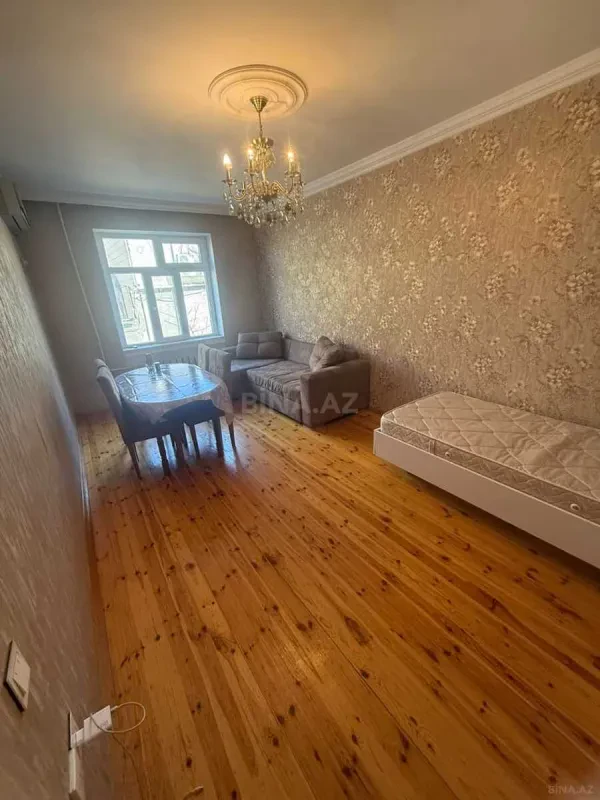 Kirayə verilir 2 otaqlı mənzil 60 m²