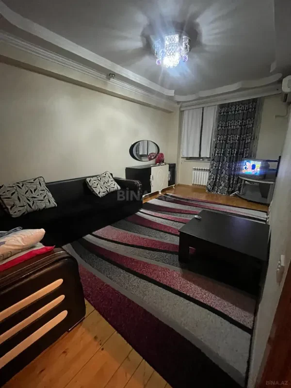 Satılır 2 otaqlı mənzil 70 m²