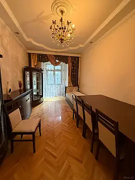 Satılır 4 otaqlı mənzil 110 m² — Bakı 4 otaq 110.00 m²