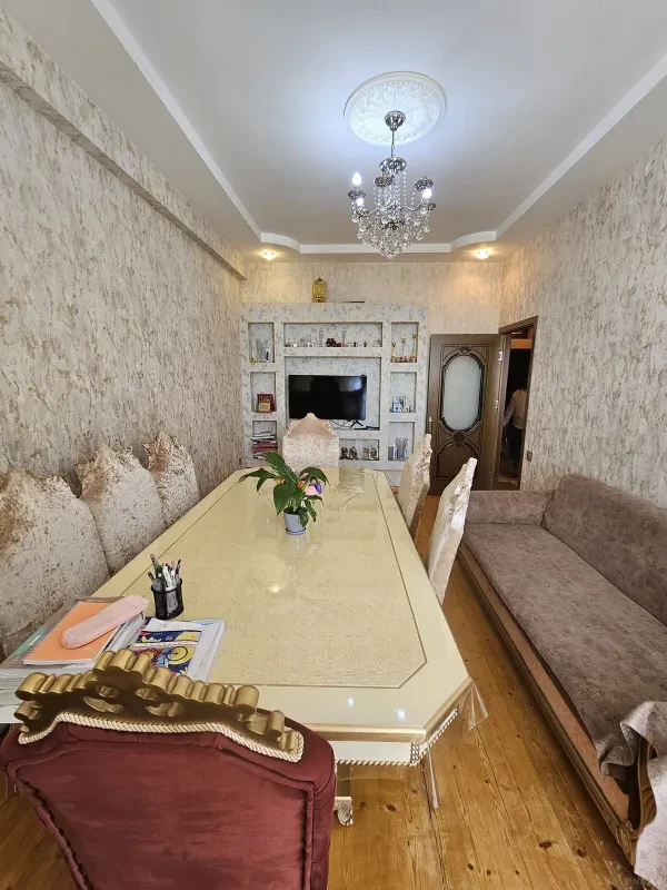Satılır 2 otaqlı mənzil 54 m²