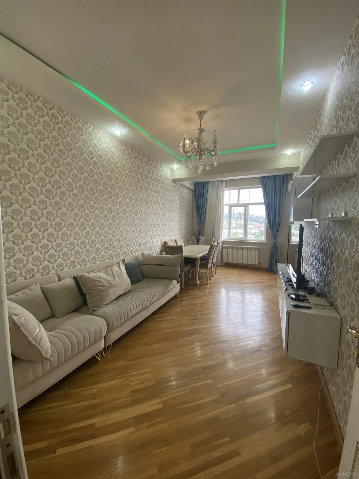 Kirayə verilir 2 otaqlı mənzil 55 m²