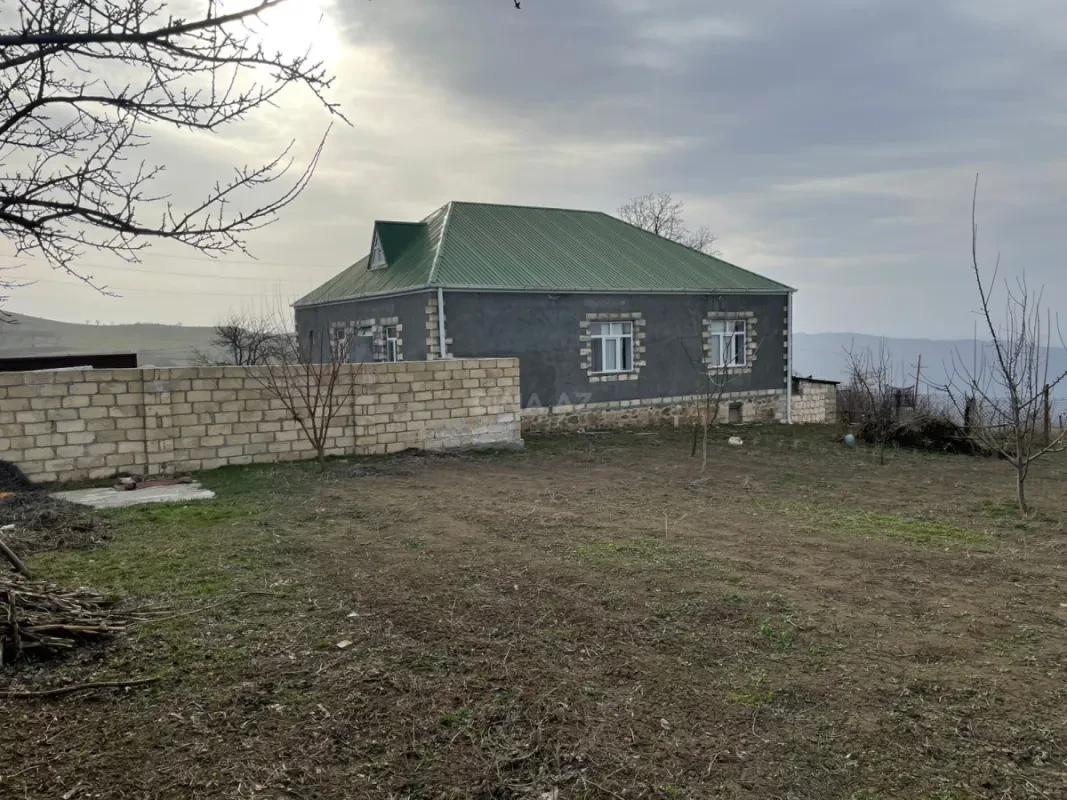 Satılır 3 otaqlı həyət evi 120 m²