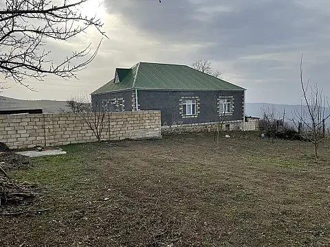 Satılır 3 otaqlı həyət evi 120 m² — Gədəbəy 3 otaq 120.00 m²