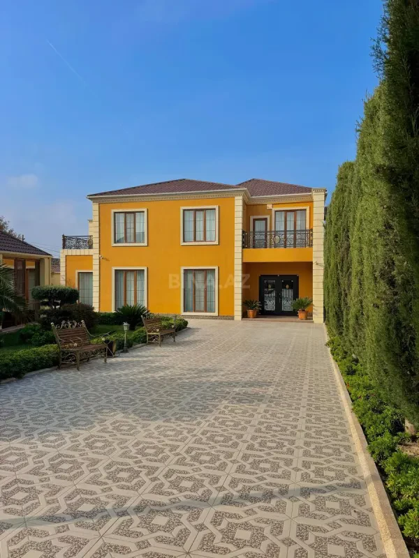 Satılır 6 otaqlı həyət evi 400 m²