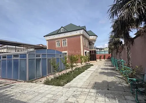 Kirayə verilir 12 otaqlı həyət evi 910 m² — Bakı, Həzi Aslanov qəs. 12 otaq 910.00 m²
