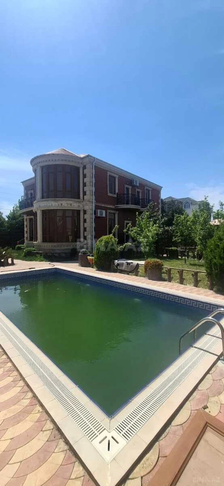 Satılır 6 otaqlı həyət evi 360 m²