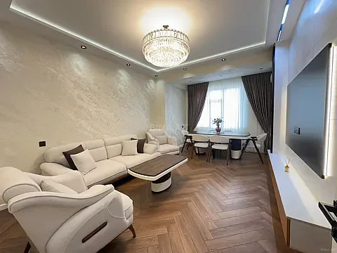 Satılır 3 otaqlı mənzil 105 m² — Bakı, Həzi Aslanov qəs. 3 otaq 105.00 m²