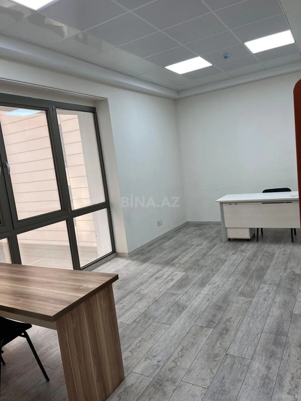 Kirayə verilir 1 otaqlı ofis 18 m²