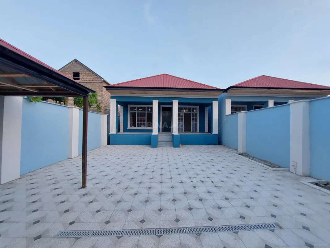 Satılır 3 otaqlı həyət evi 100 m²