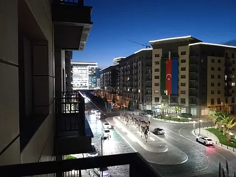 Satılır 3 otaqlı mənzil 122 m² — Bakı 3 otaq 122.00 m²