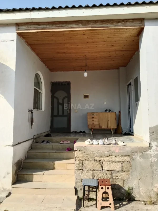Satılır 5 otaqlı həyət evi 130 m²