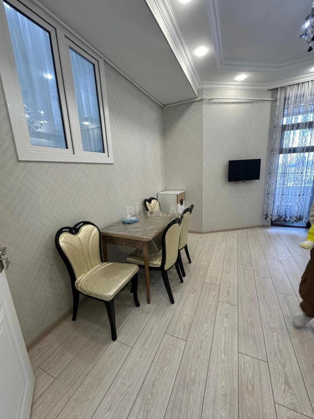 Kirayə verilir 2 otaqlı mənzil 45 m²