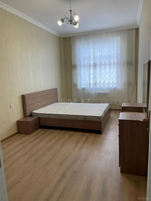 Kirayə verilir 2 otaqlı mənzil 65 m²