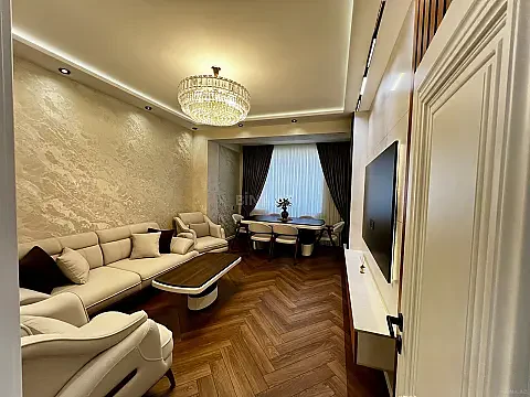 Satılır 3 otaqlı mənzil 107 m² — Bakı, Həzi Aslanov qəs. 3 otaq 107.00 m²