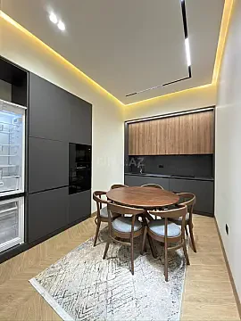 Satılır 2 otaqlı mənzil 76 m² — Bakı, Nizami 2 otaq 76.00 m²