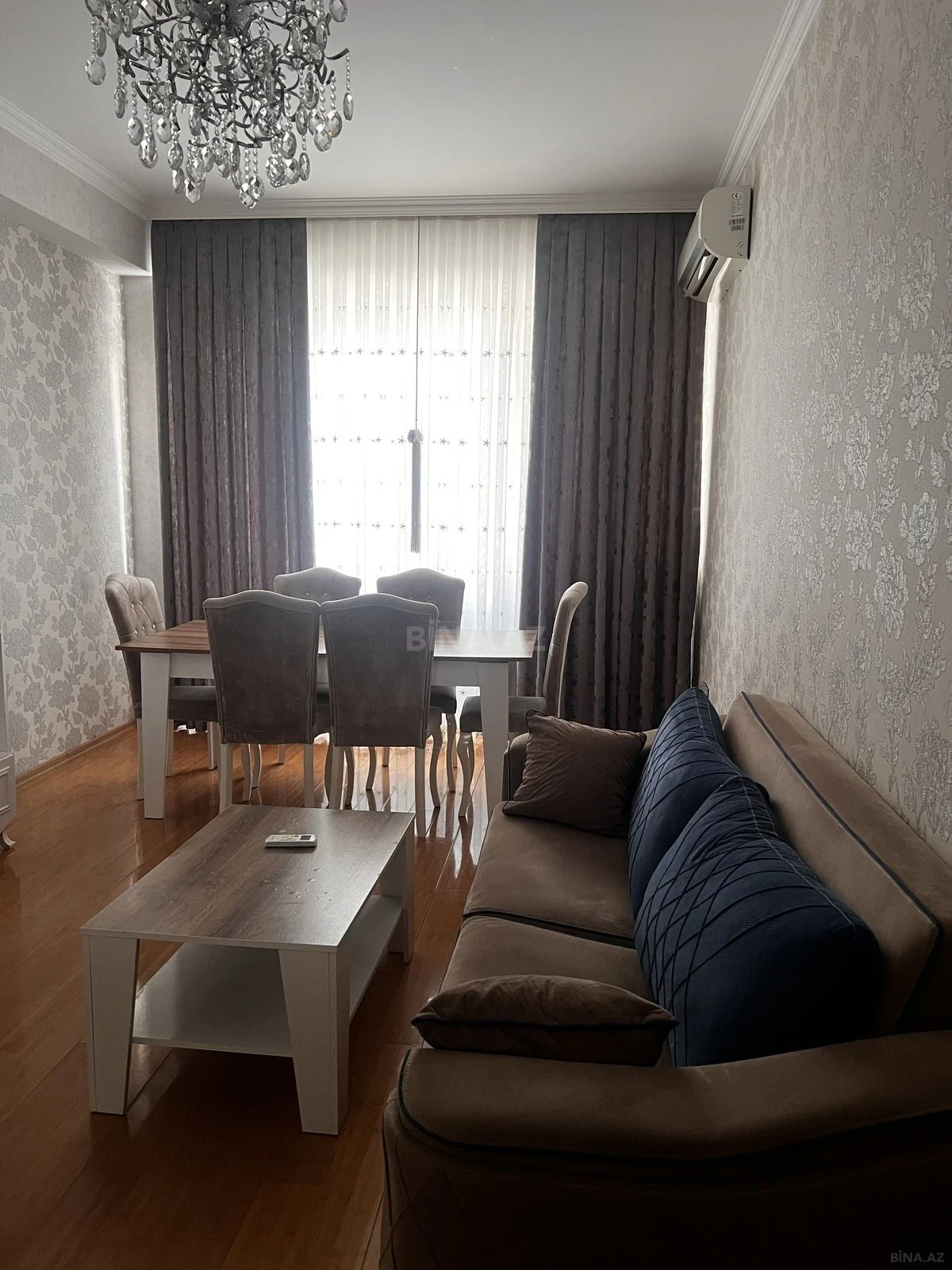 Kirayə verilir 2 otaqlı mənzil 67 m²