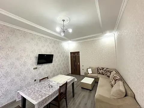 Kirayə verilir 2 otaqlı mənzil 80 m² — Bakı 2 otaq 80.00 m²