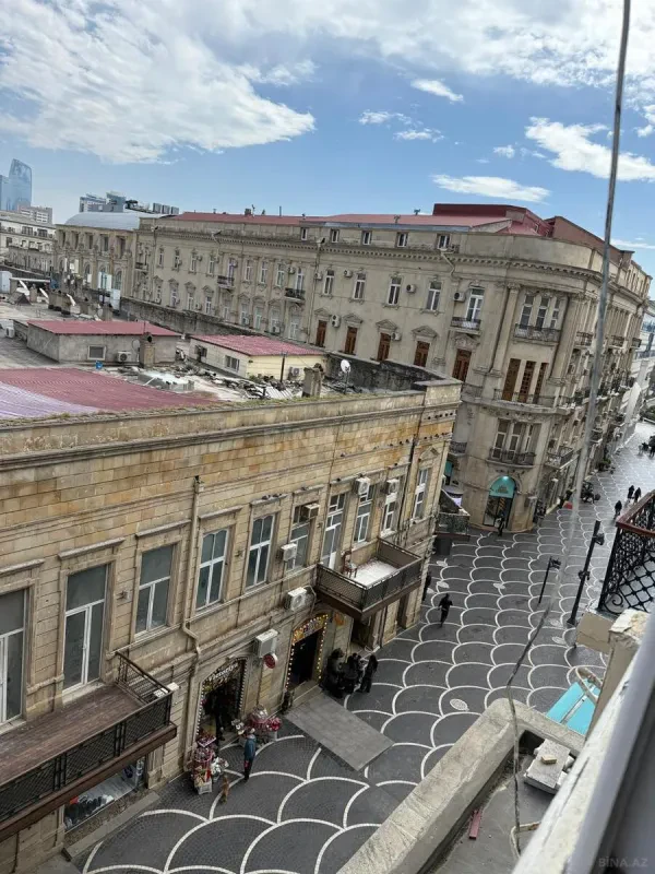 Satılır 2 otaqlı mənzil 60 m²