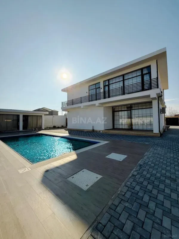Kirayə verilir 4 otaqlı həyət evi 540 m²