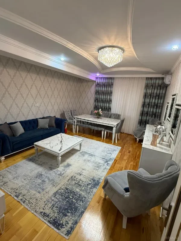 Satılır 2 otaqlı mənzil 89 m²