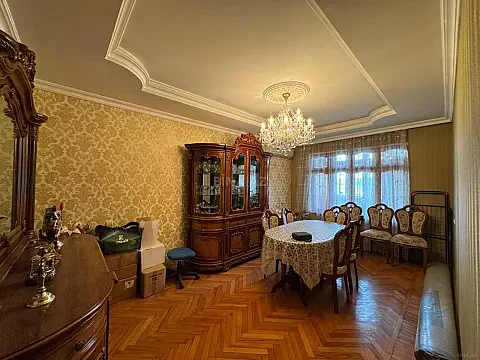 Satılır 4 otaqlı mənzil 110 m² — Bakı, Bakıxanov 4 otaq 110.00 m²