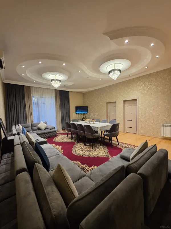 Satılır 6 otaqlı həyət evi 300 m²
