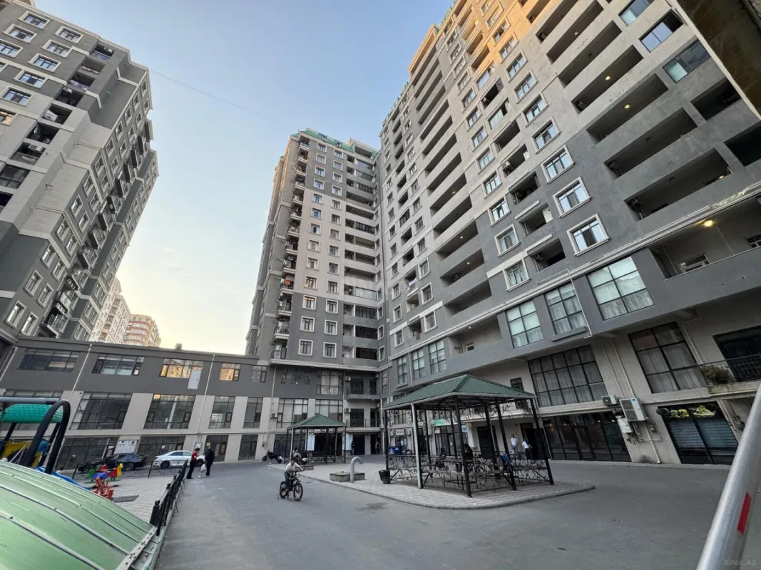Satılır 1 otaqlı mənzil 38 m²