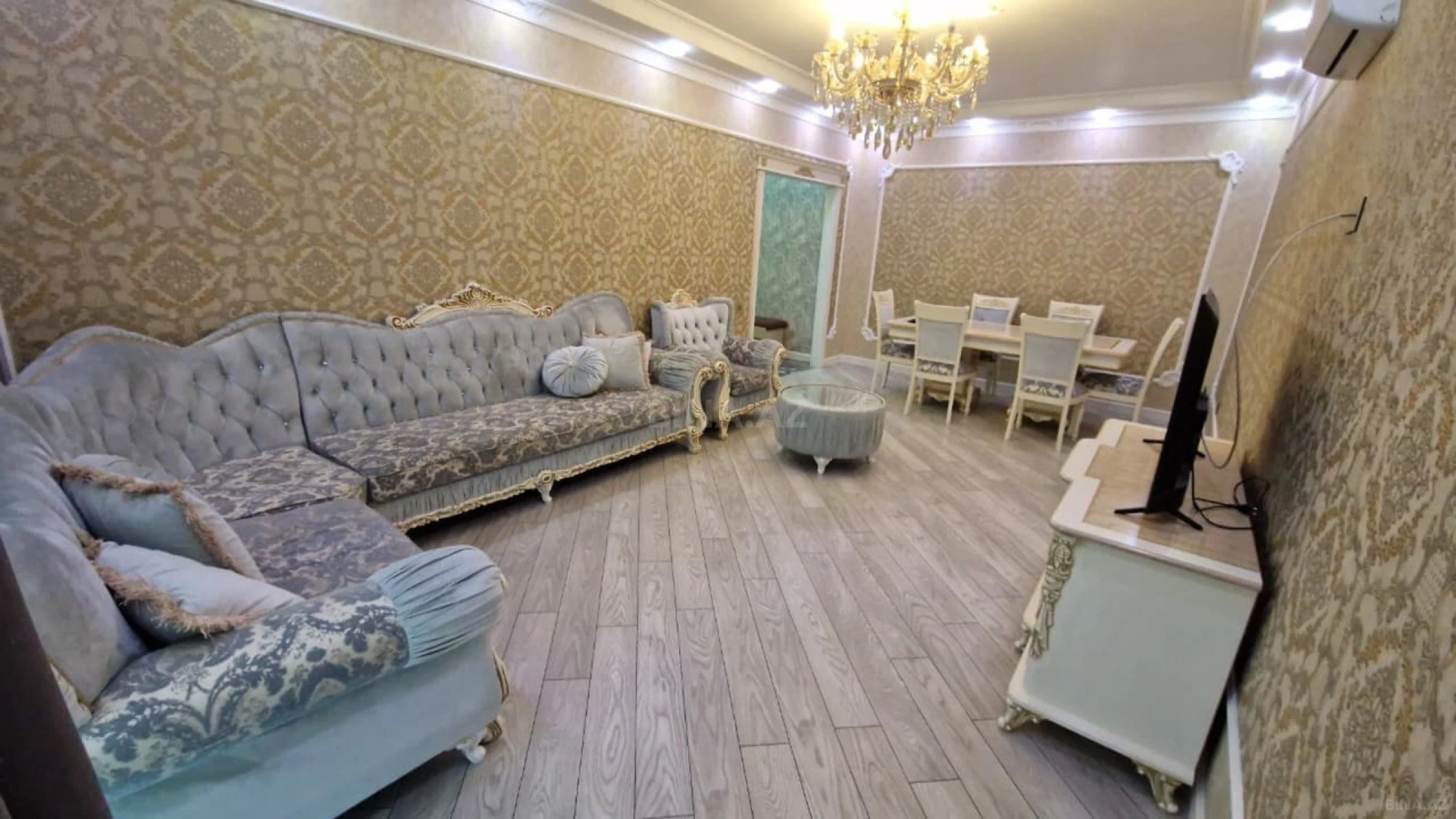 Kirayə verilir 2 otaqlı mənzil 95 m²
