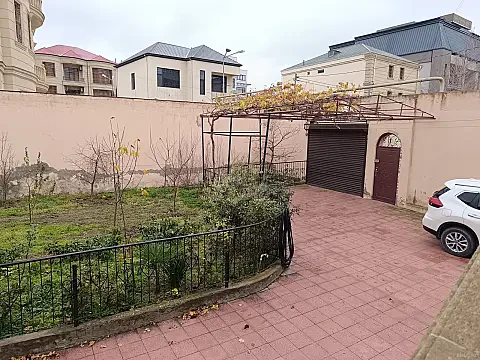 Satılır 6 otaqlı həyət evi 313 m² — Bakı, Nəsimi 6 otaq 313.00 m²