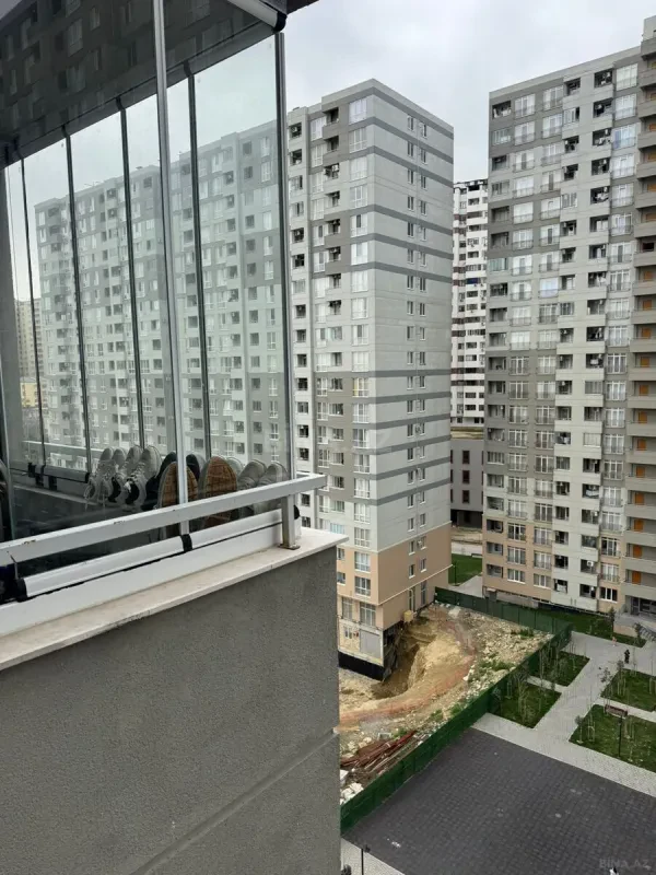 Satılır 3 otaqlı mənzil 97 m²