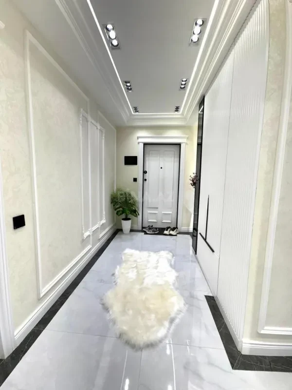 Satılır 3 otaqlı mənzil 110 m²