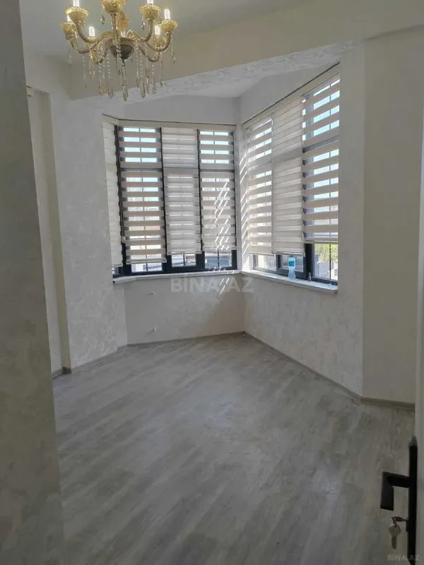 Satılır 3 otaqlı mənzil 83 m²