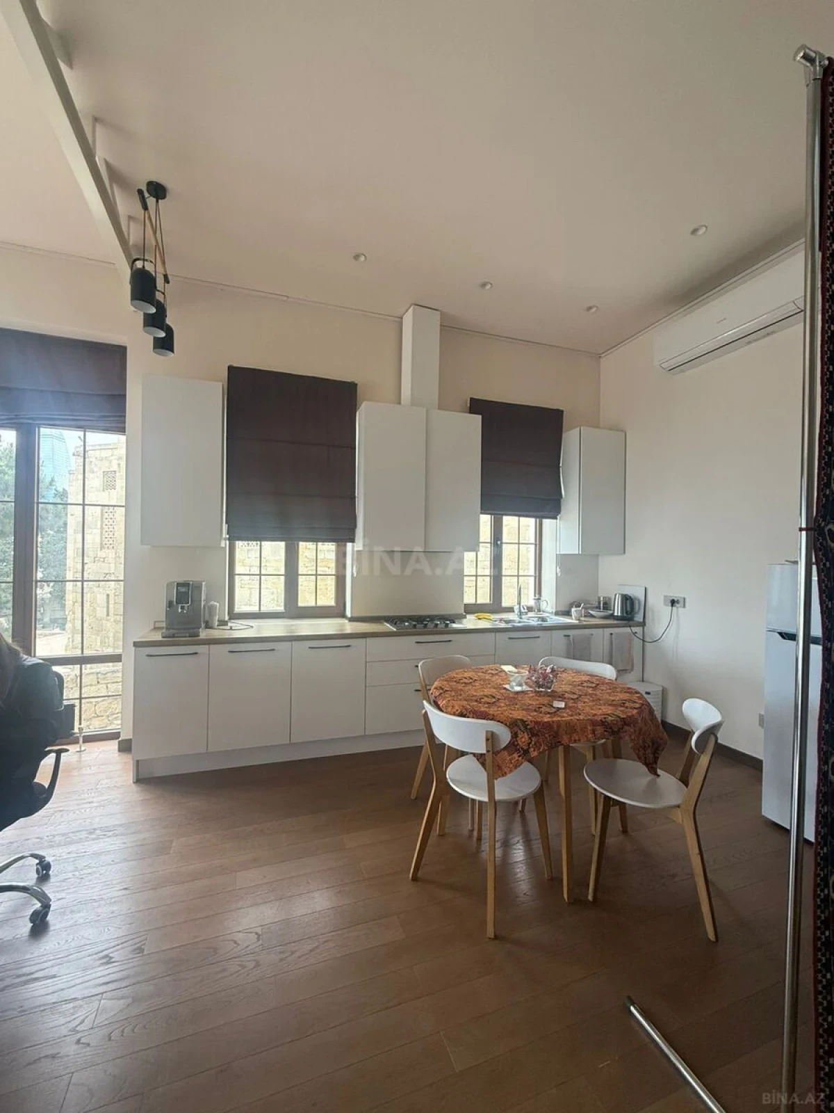 Kirayə verilir 1 otaqlı ofis 700 m²