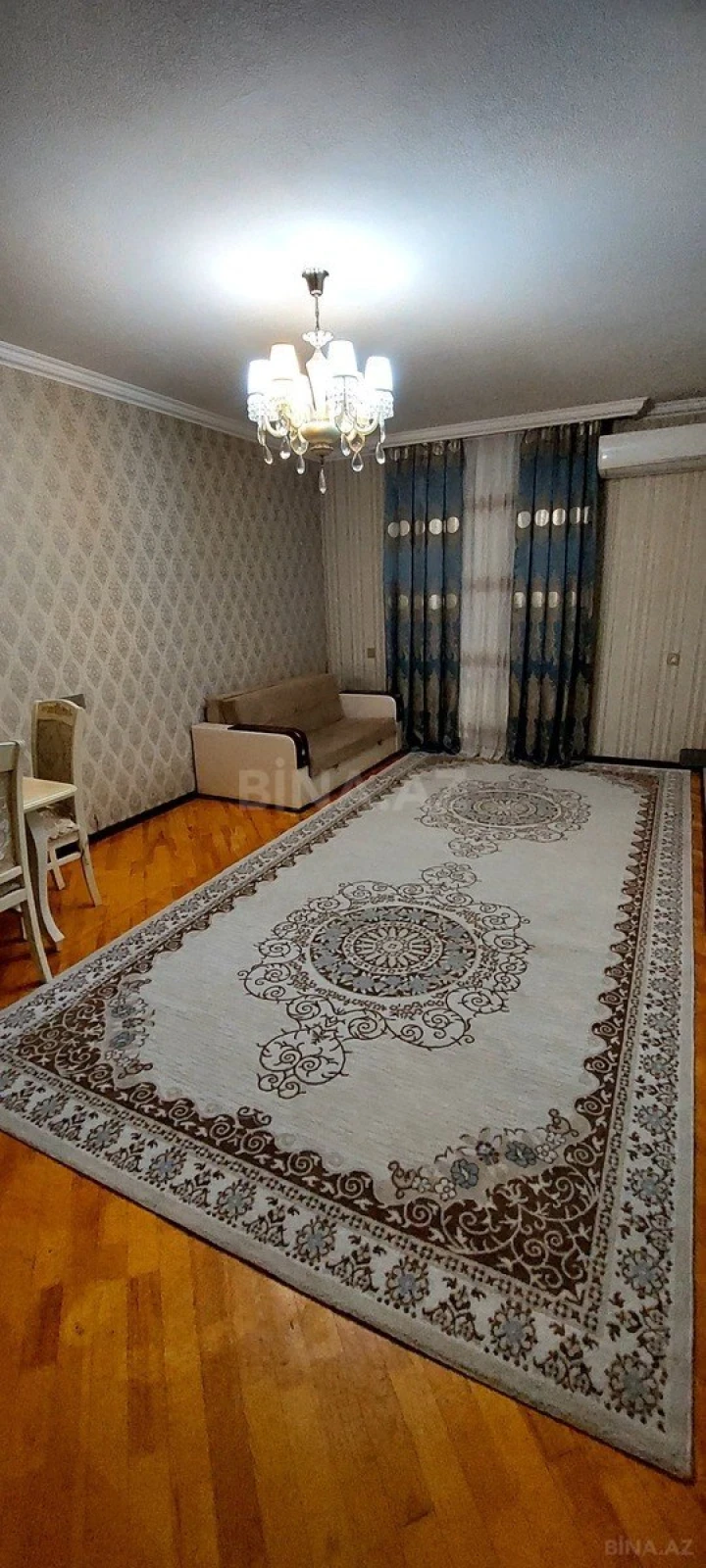 Kirayə verilir 2 otaqlı mənzil 75 m²