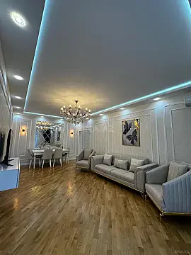 Satılır 2 otaqlı mənzil 95 m² — Bakı, İnşaatçılar 2 otaq 95.00 m²
