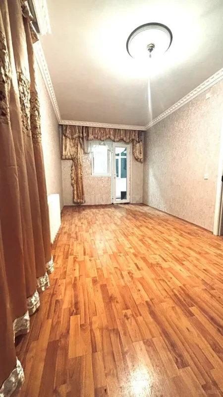 Satılır 2 otaqlı mənzil 37 m²