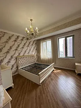 Kirayə verilir 3 otaqlı mənzil 130 m² — Bakı 3 otaq 130.00 m²