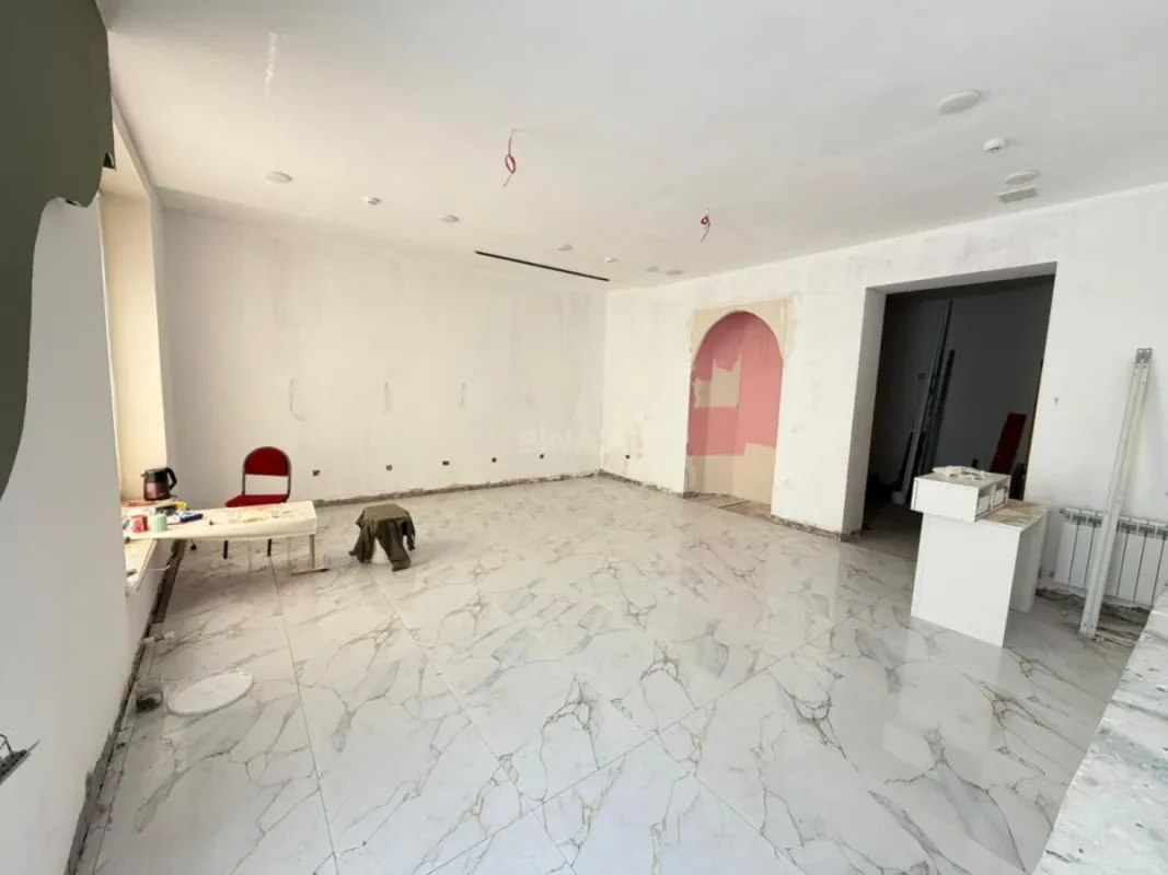 Kirayə verilir 3 otaqlı ofis 100 m²