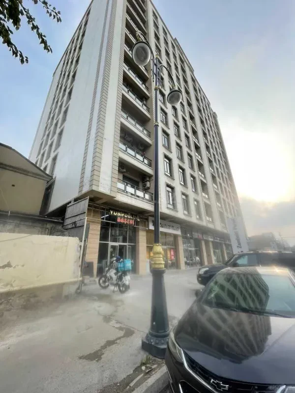 Satılır 3 otaqlı mənzil 91.1 m²