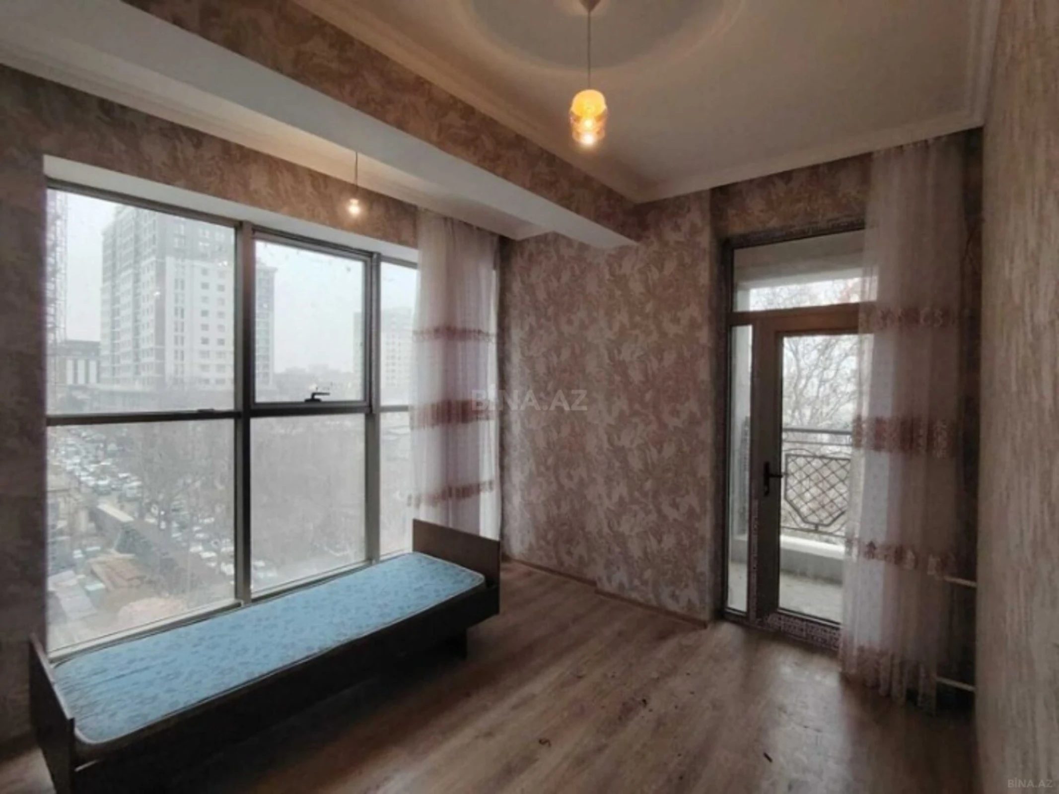 Kirayə verilir 3 otaqlı ofis 120 m²