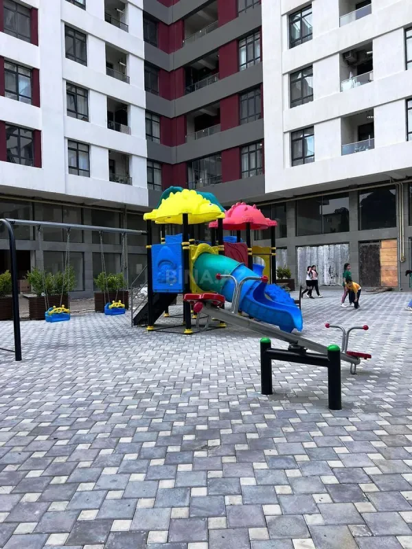 Satılır 3 otaqlı mənzil 81.7 m²