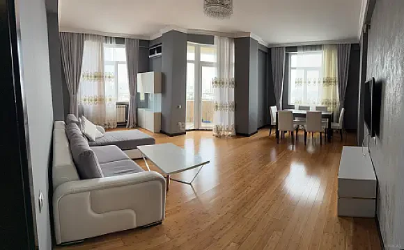 Kirayə verilir 2 otaqlı mənzil 90 m² — Bakı 2 otaq 90.00 m²