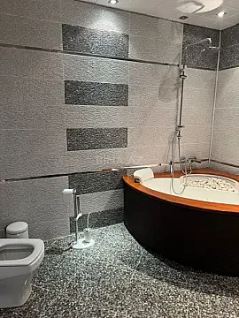 Satılır 6 otaqlı mənzil 350 m² — Bakı 6 otaq 350.00 m²